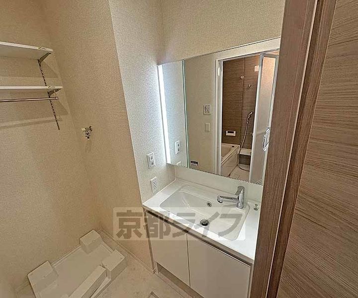 京都府京都市西京区御陵荒木町の賃貸アパートの内装