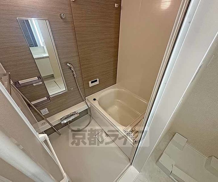 京都府京都市西京区御陵荒木町の賃貸アパートの風呂