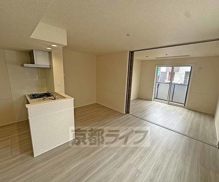 京都府京都市西京区御陵荒木町の賃貸アパートの居間
