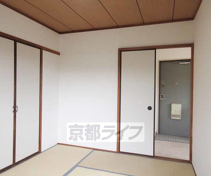 第二ふもとビル302の居間