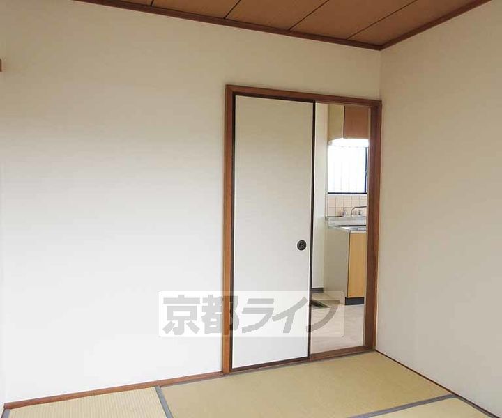 第二ふもとビル302の居間