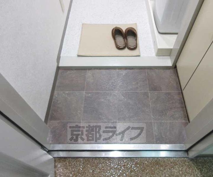 メゾングランドールの玄関