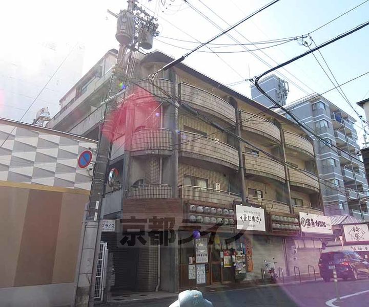 京都府京都市山科区竹鼻竹ノ街道町の賃貸マンションの外観