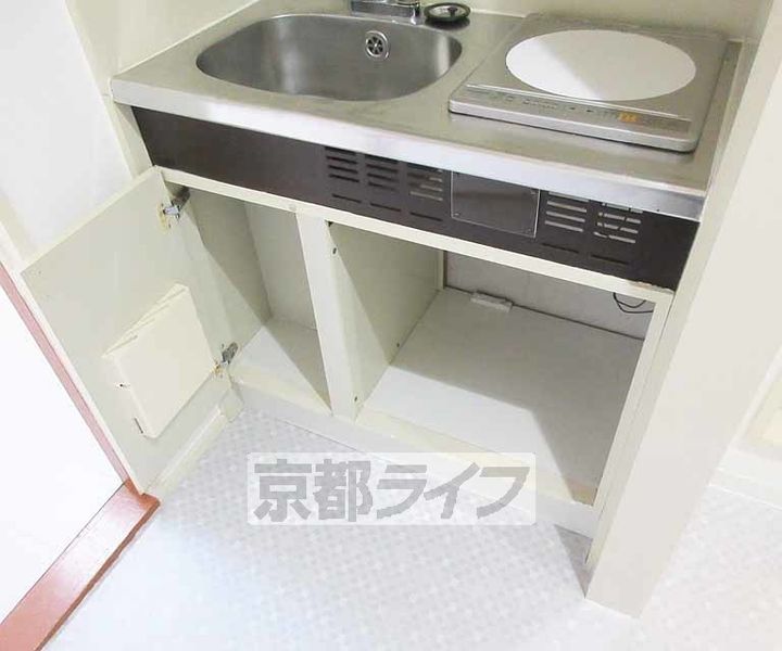 京都府京都市山科区竹鼻竹ノ街道町の賃貸マンションのキッチン