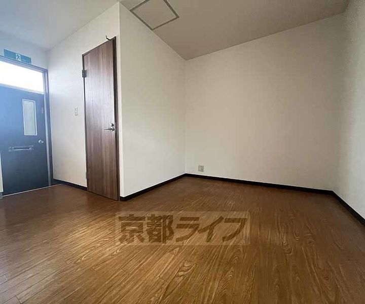 コーポリリー108の居間