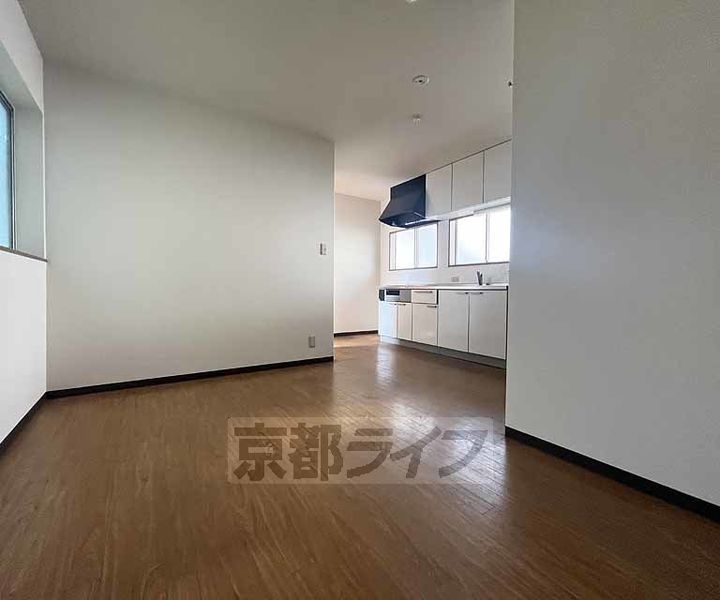 コーポリリー108の居間