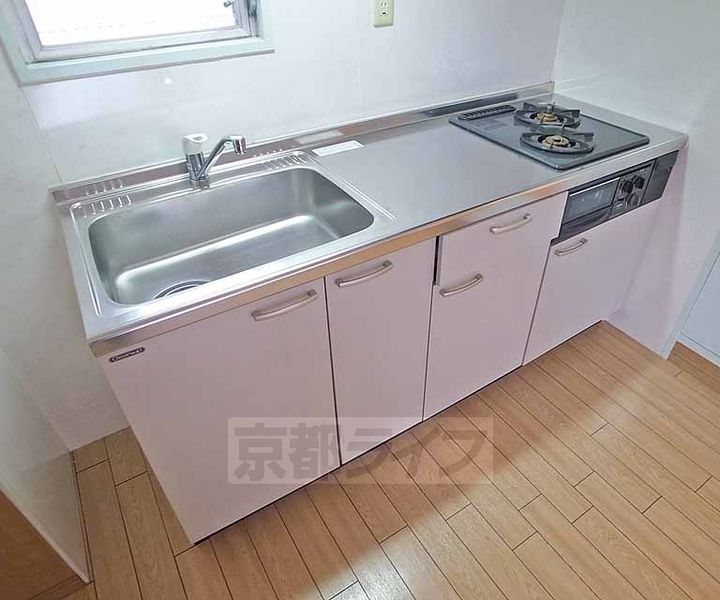 シャンドール東野305のキッチン