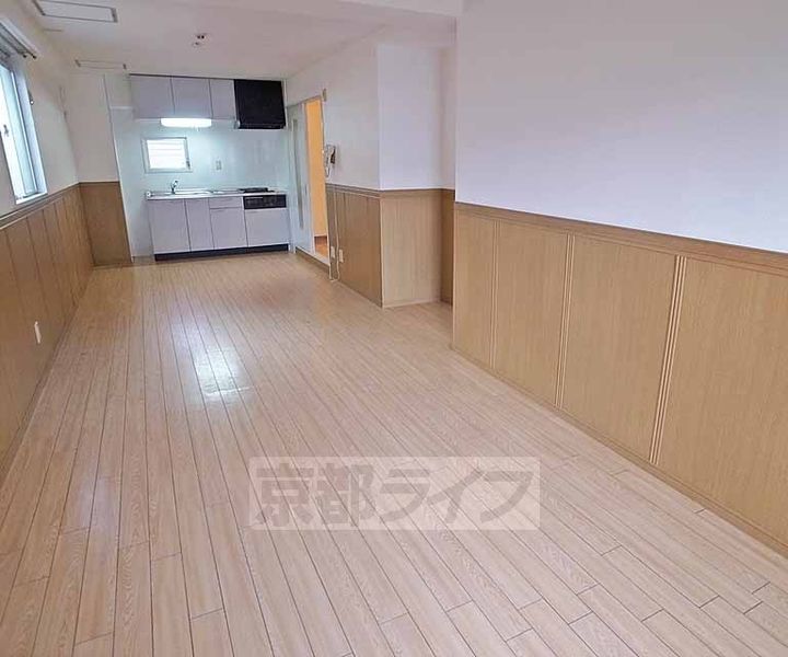 シャンドール東野305の居間