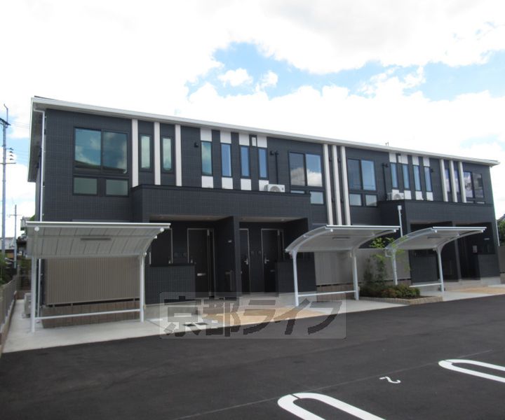 大阪府枚方市長尾元町4丁目の賃貸アパートの外観