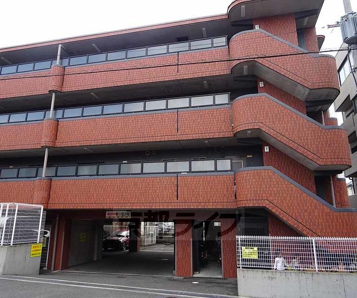 大阪府枚方市町楠葉1丁目の賃貸マンションの外観