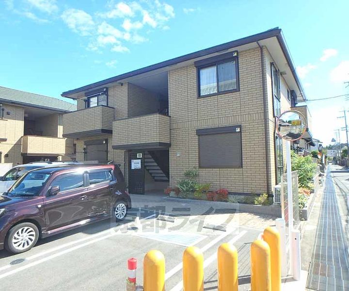 大阪府枚方市長尾元町4丁目の賃貸アパートの外観