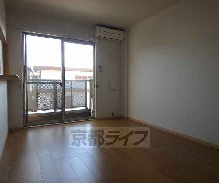 プリマベーラくずは105の居間