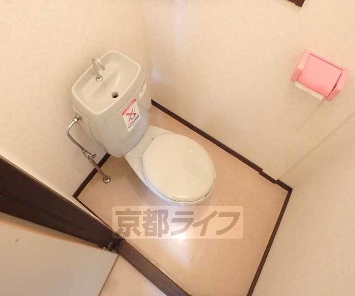 大阪府枚方市大峰元町2丁目の賃貸アパートの内装