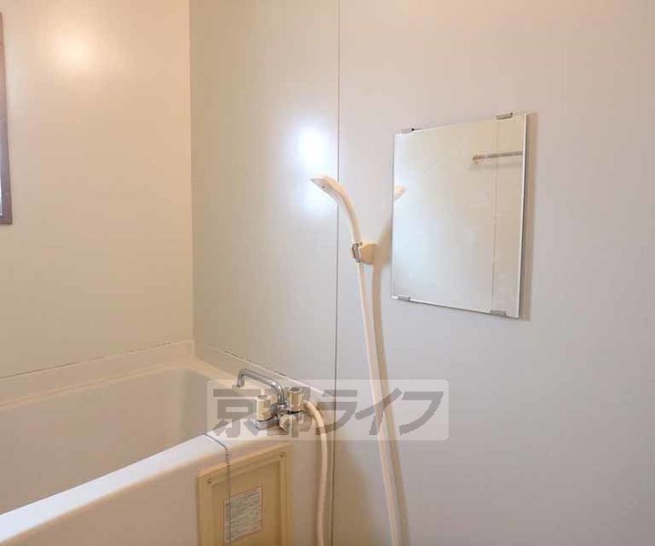 大阪府枚方市大峰元町2丁目の賃貸アパートの風呂