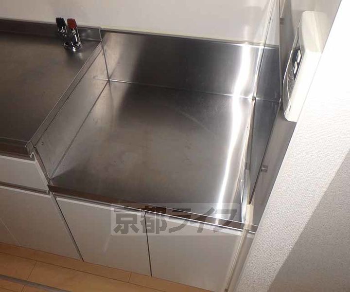 ドゥーエ コーキ102のキッチン