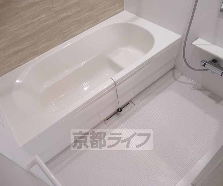 チャロズ コート102の風呂