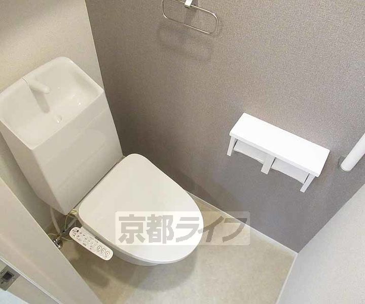 チャロズ コート102の内装