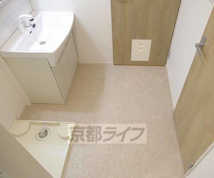 チャロズ コート102の内装