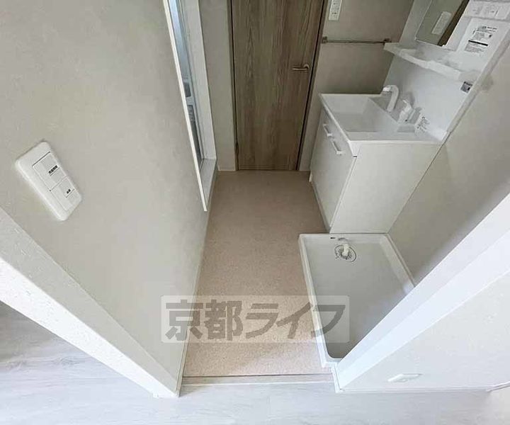 京都府相楽郡精華町菱田宮西の賃貸アパートの内装