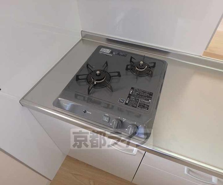 京都府木津川市城山台10丁目の賃貸マンションのキッチン