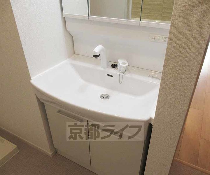 京都府木津川市市坂久保川の賃貸アパートの内装