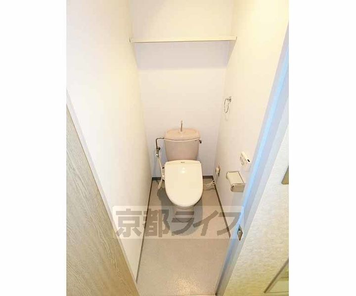 京都府長岡京市開田二丁目の賃貸マンションの内装