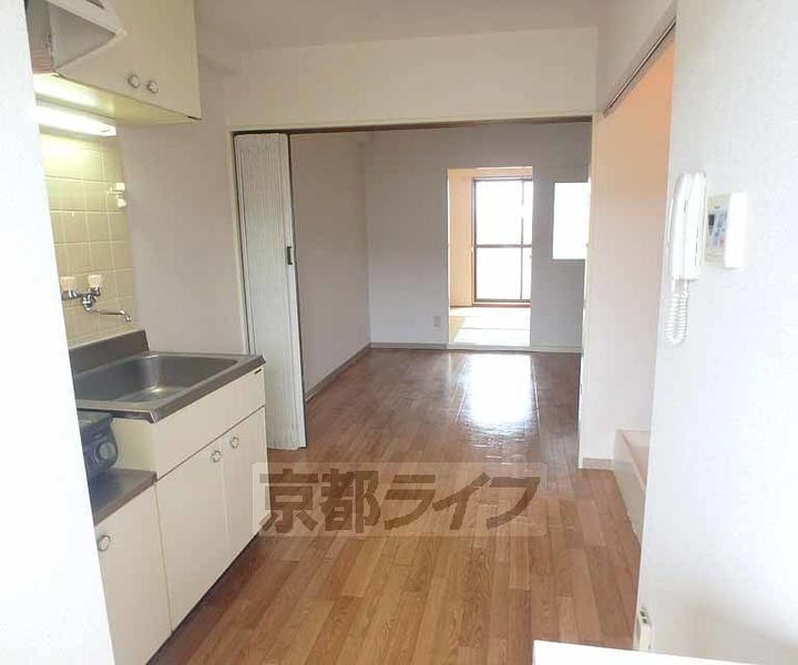 M’PLAZA大住弐番館405の居間