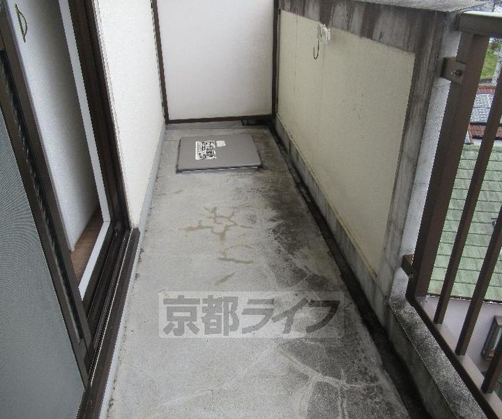 京都府京田辺市大住責谷の賃貸マンションの内装