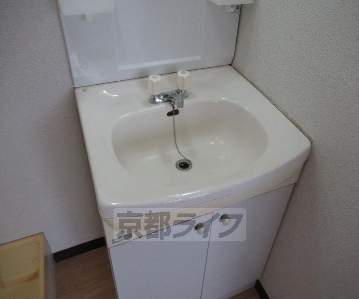 京都府京田辺市大住責谷の賃貸マンションの内装