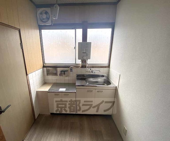 柳本荘2-9のキッチン