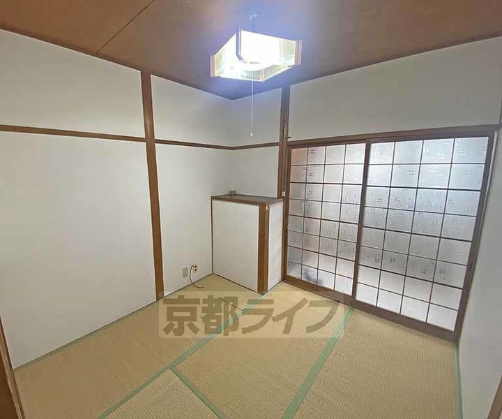 柳本荘2-9の居間