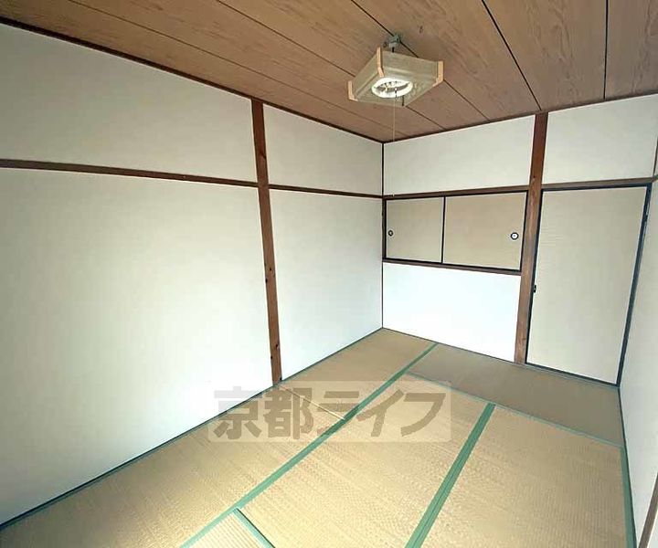 柳本荘2-9の居間