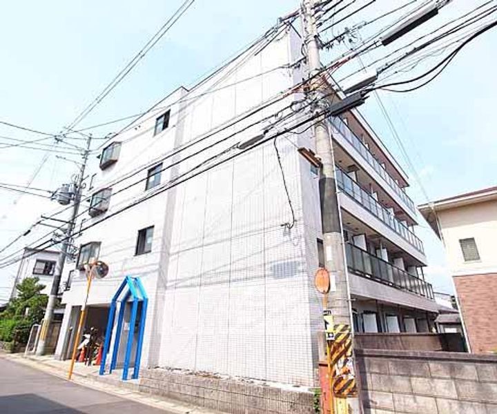 エクセル田辺の外観