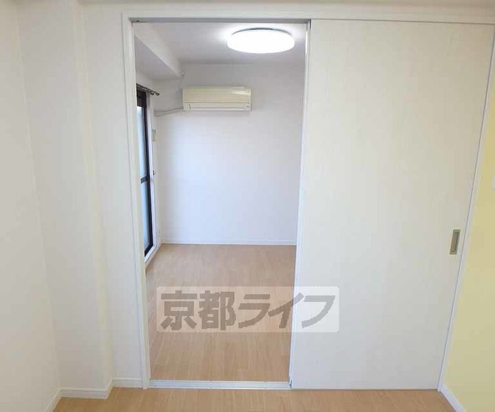 エクセル田辺の居間