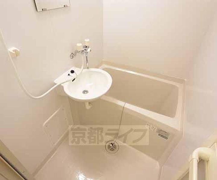 レオパレスMARUTO京田辺305の風呂