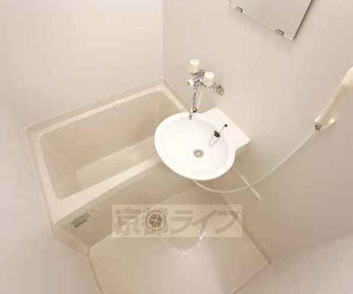 京都府京田辺市東古森の賃貸アパートの風呂