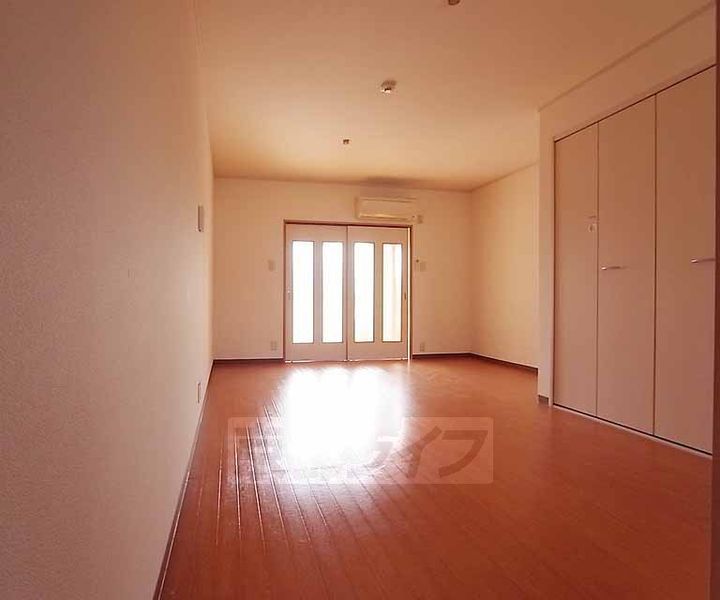 ベッカム103の居間