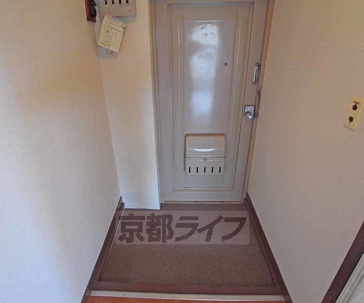 坪内マンション502の玄関
