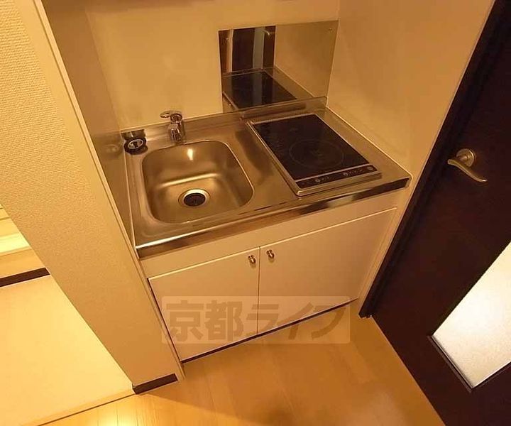 レオパレスディス ポレールのキッチン