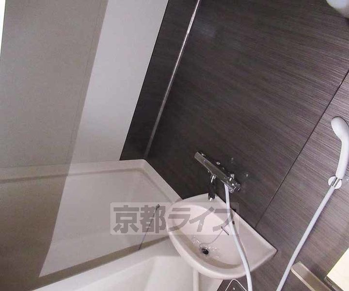 京都府京田辺市田辺鳥本の賃貸マンションの風呂