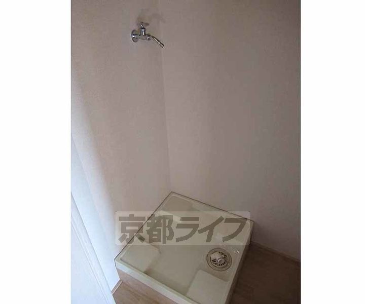 京都府京田辺市田辺鳥本の賃貸マンションの内装