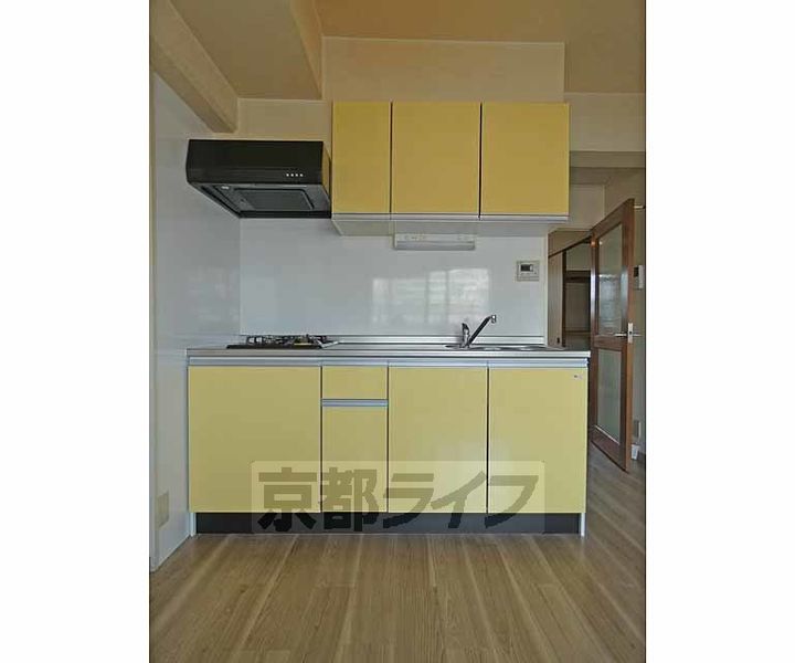 京都府京都市下京区西七条南西野町の賃貸マンションのキッチン