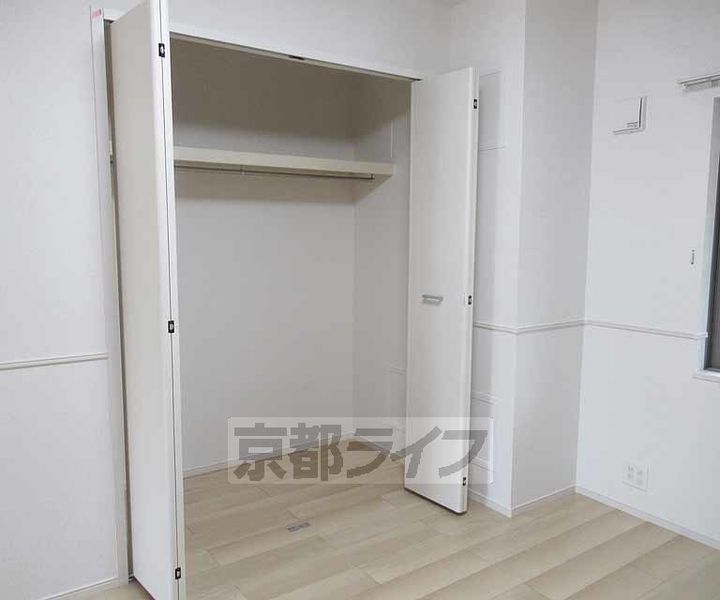 京都府京田辺市宮津佐牙垣内の賃貸アパートの内装