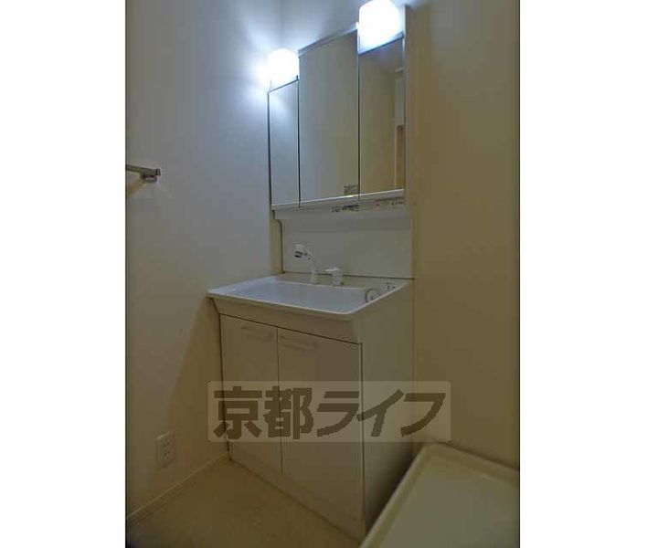 京都府京都市北区上賀茂岩ケ垣内町の賃貸マンションの内装