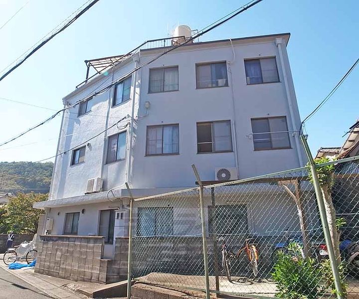 ジュネス東條302の外観