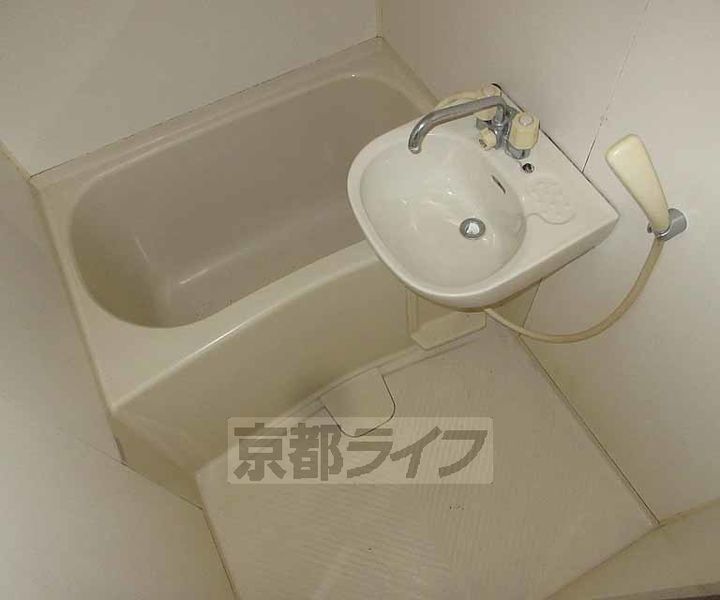 ジュネス東條301の風呂