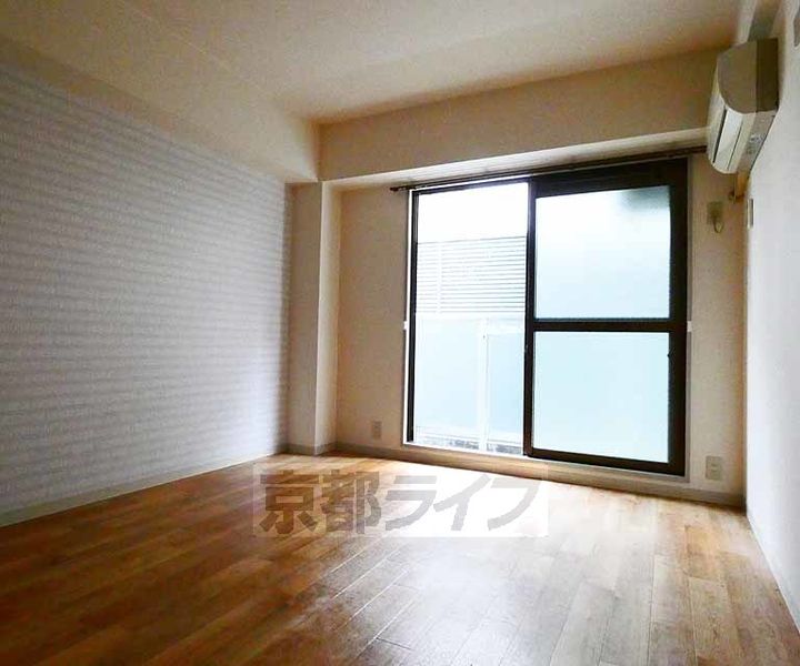 サーパスシャイン205の居間