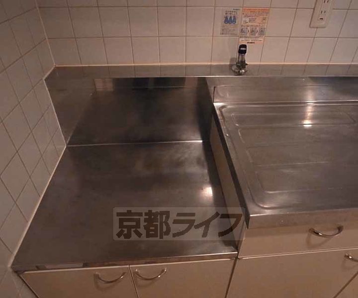 京都府京都市中京区衣棚通姉小路下る突抜町の賃貸マンションのキッチン
