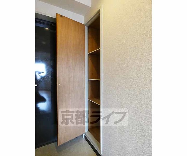 京都府京都市南区吉祥院中島町の賃貸マンションの内装