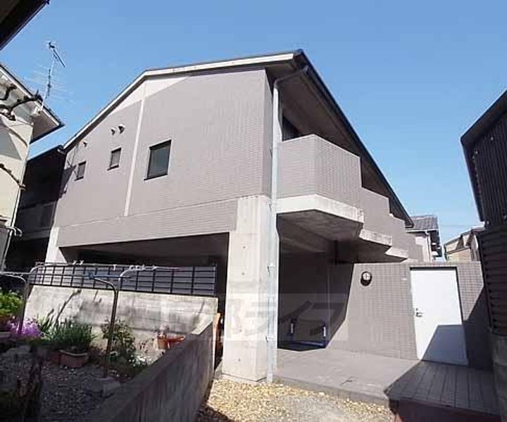 京都府京都市西京区川島東代町の賃貸マンションの外観
